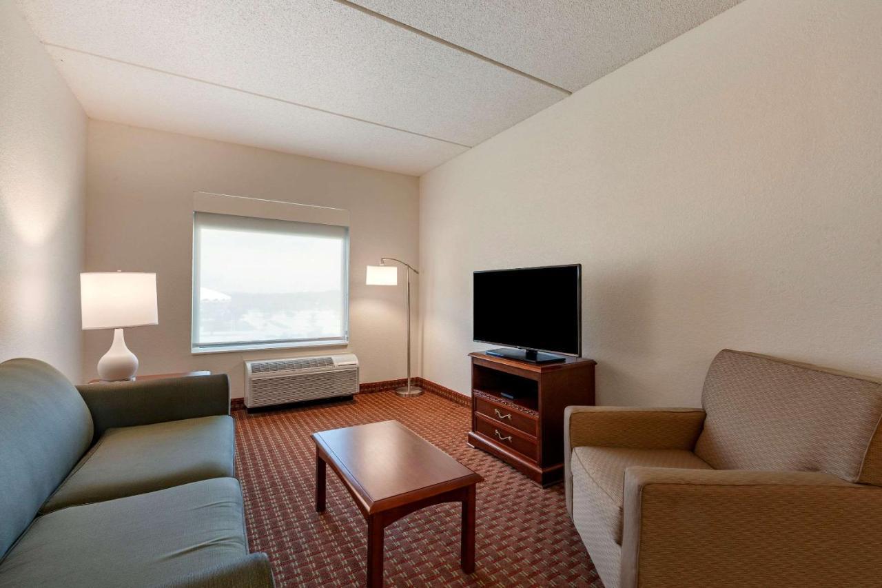 Clarion At The Alliant Energy Center Hotel 3*